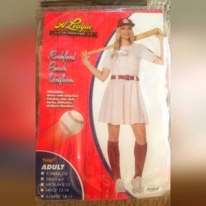 Spirit Halloween A League of their Own, Rockford Peach Uniform. Adult Small.